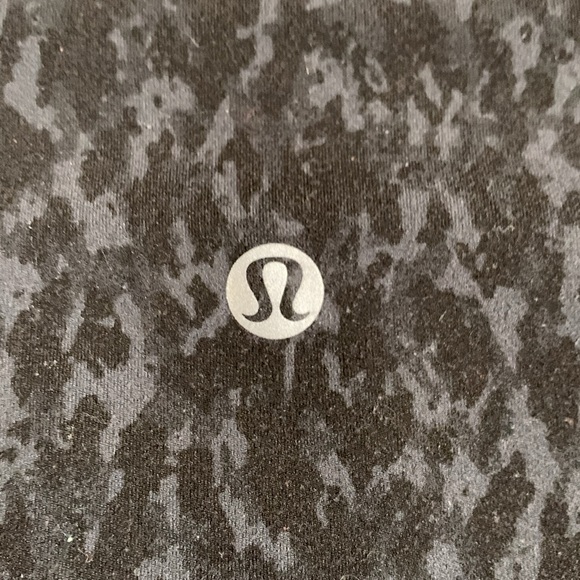 Lululemon- Sz 14- Cropped-ish Aligns- Black Cheetah Print- Pilling - Picture 7 of 12